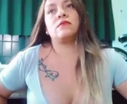 dannieparis is a 33 year old female webcam sex model.