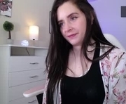 madelamee is a 19 year old female webcam sex model.