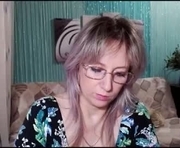 silis44 is a 46 year old female webcam sex model.