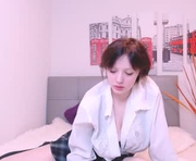 elizabethbritanny is a 18 year old female webcam sex model.