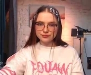 me_hanna is a 22 year old female webcam sex model.