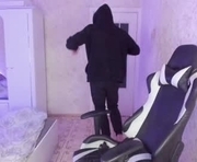 vlad1605 is a 20 year old male webcam sex model.