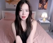 kasanddraa is a 18 year old female webcam sex model.