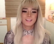 velvet_fux is a 29 year old shemale webcam sex model.