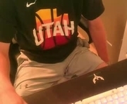 collegeguy4dads is a 22 year old male webcam sex model.