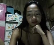 _slimmoma4u is a  year old female webcam sex model.