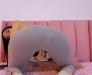 sara_goddess01 is a 21 year old female webcam sex model.