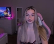 lexystoun is a 18 year old female webcam sex model.