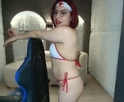 katherine_r is a 32 year old female webcam sex model.