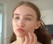 fredericabledsoe is a 18 year old female webcam sex model.