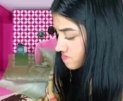 elisa_soul is a 19 year old female webcam sex model.