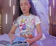 victoriaduarte is a  year old female webcam sex model.