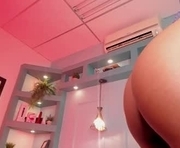 michellepose is a 21 year old female webcam sex model.