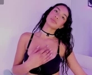 anniie_evans1 is a 18 year old female webcam sex model.