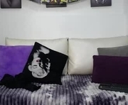 cattleya_lux is a 23 year old female webcam sex model.