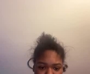 penutbutter691 is a  year old female webcam sex model.